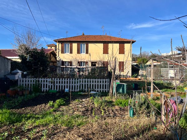 Peaceful Haven in Antibes