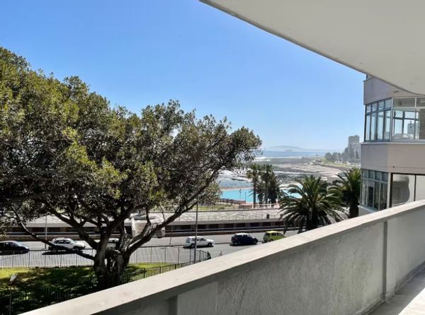 302 Lido Court - Beach Road Sea Point