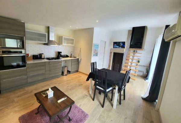 Maisonnette indépendante 48m2 , parking privé