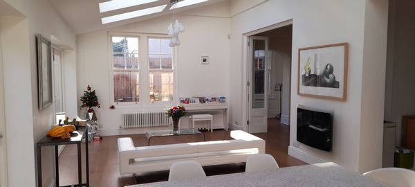 Near London Nicely refurbished and extended Edwardian house
