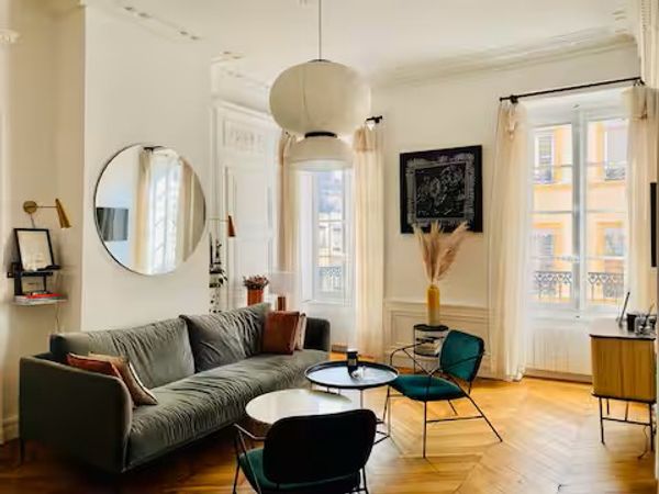 Séjournez au cœur de Lyon dans un appartement chic, calme et parfaitement situé !