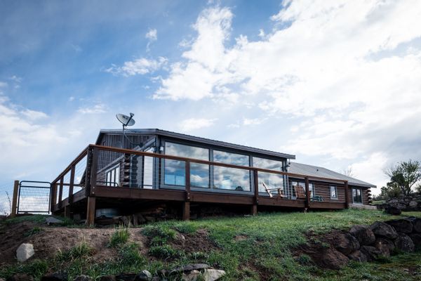 Theresa's Log Cabin Escape