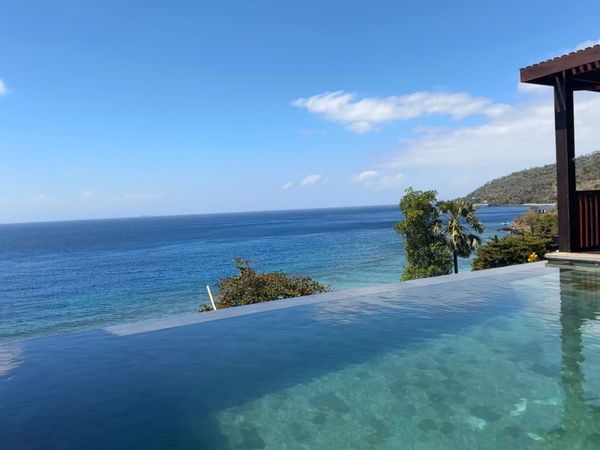 Gustaaf & Chaterine’s Bali beachfront home