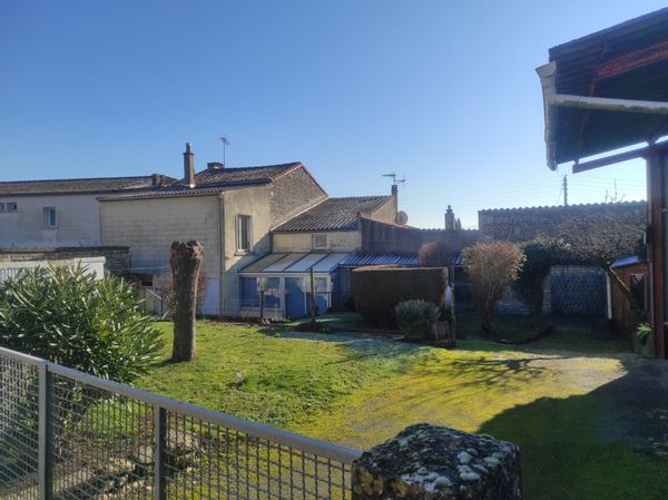 "Maison Familiale à deux pas du marais poitevin "