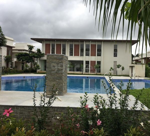 Spacious Peaceful Home