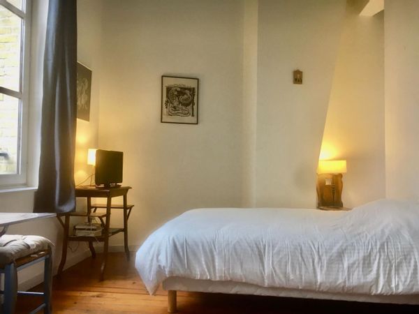 Un écrin de charme au cœur de Honfleur, calme et authentique, dans le secteur sauvegardé