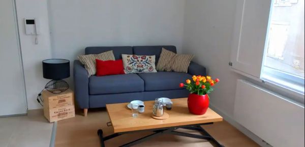 Grand studio entre Loire et Centre ville