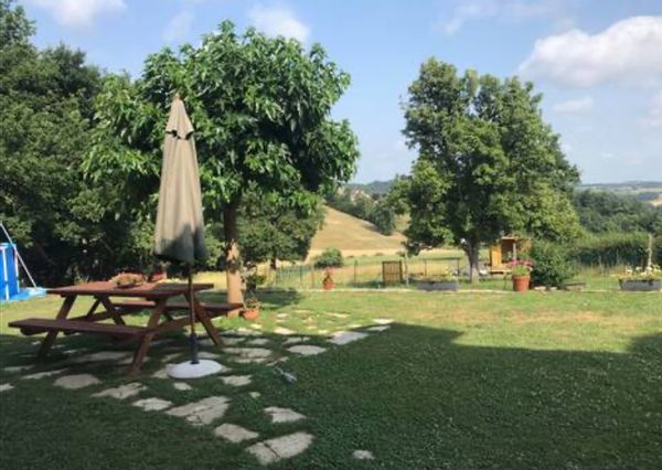 La maison de Cynthia est une grande maisons en pleine nature la vue est magnifique !