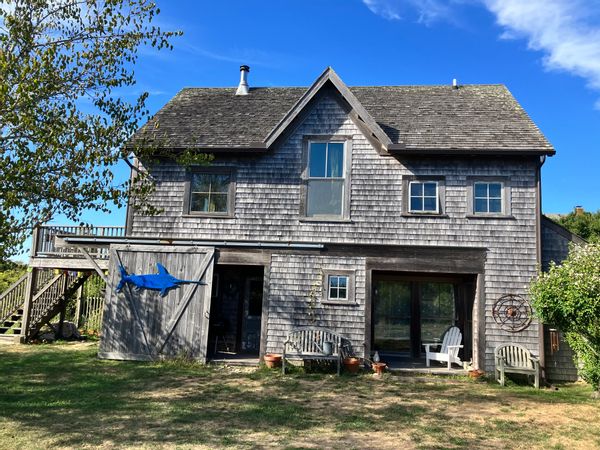 Ron's house