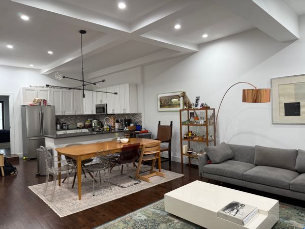 NYC upper east side apt !