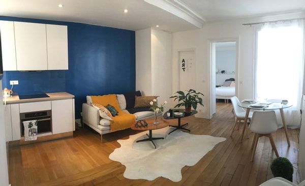 ANNE-LAURE s Haus