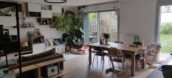 Valerie's house