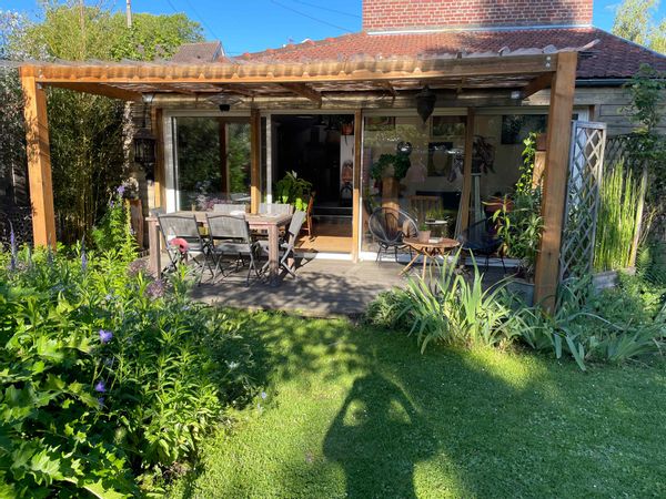 Maison individuelle avec jardin, parking privé, à 25mn à pied et 10mn en bus ou vélo du centre ville