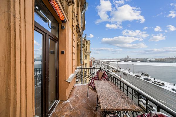 Balcone n. 1 a San Pietroburgo