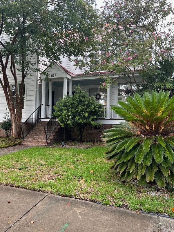 Charming 3 bed home centrally located in historic, quiet downtown neighborhood. Walk to everything!