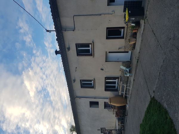 La maison de Marie est à la campagne. Proche de magnifique village de Lautrec