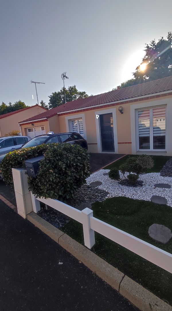 Pavillon 3 chambres situé à Cholet, quartier calme, proche du Puy du Fou (moins de 25 min)