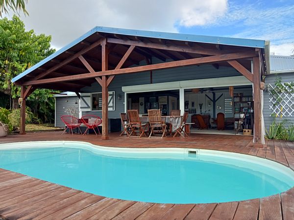Villa avec piscine Guadeloupe-  NOEL/CARNAVAL 2026: échanges seulement en Guadeloupe et îles autour