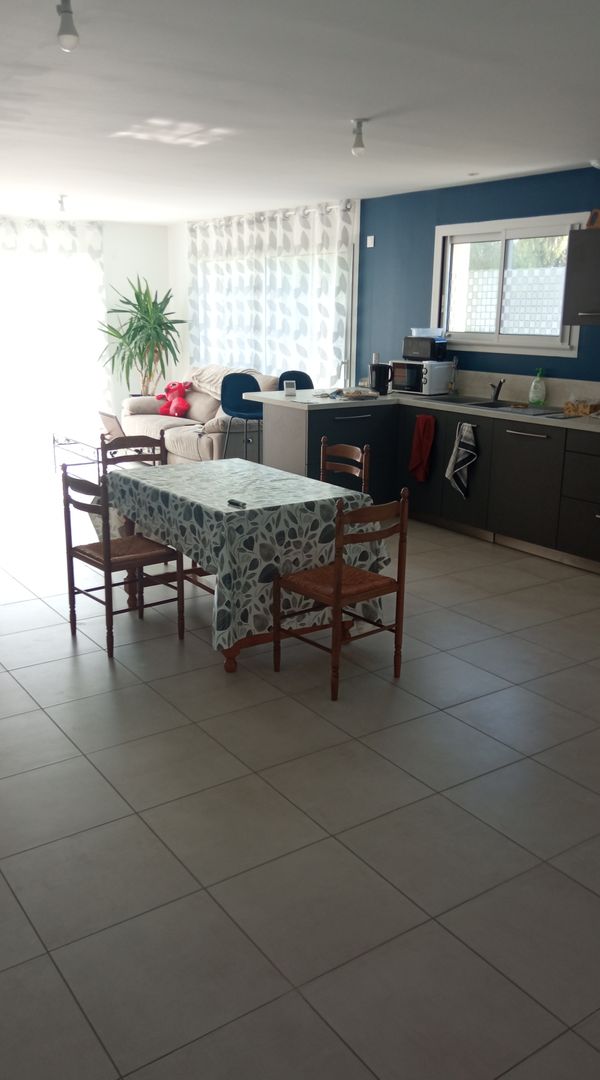 Maison individuelle au cœur des châteaux de la Loire , entre le Puy du Fou et le Futuroscope à 1h30 de la plage.