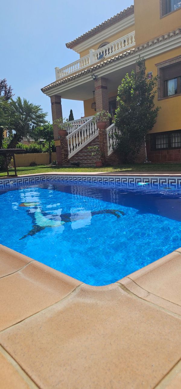 Refugio andaluz con piscina y vistas a Sierra Nevada - A 15min de Granada"