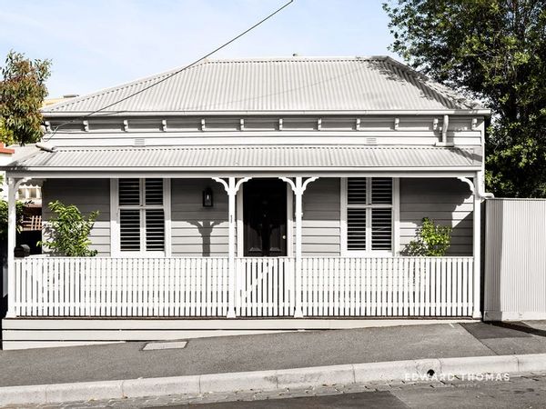 Charming Inner-City Cottage in Melbourne