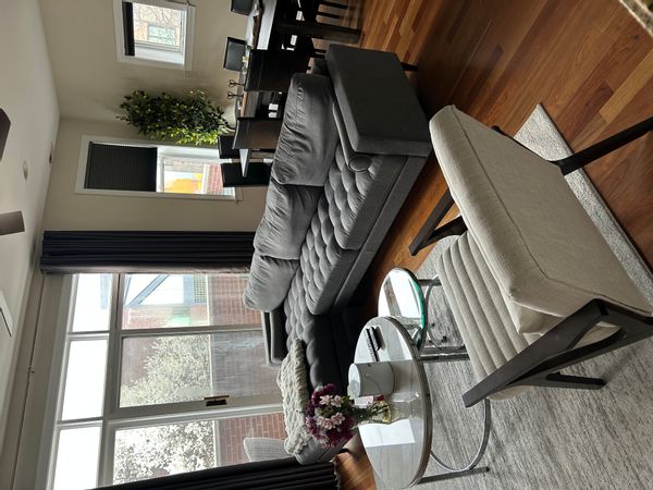 Jonathan's house is a lovely 2B2B condo walking distance to the quaint areas of Old Town and Lincoln Park. One Juliet balcony and a large outdoor deck in the back to enjoy warm weather. Updated kitchen and bathrooms.