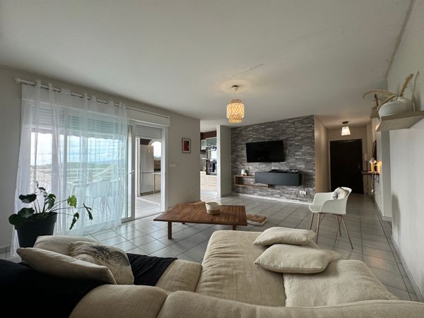 Appartement en résidence sécurisée avec vue