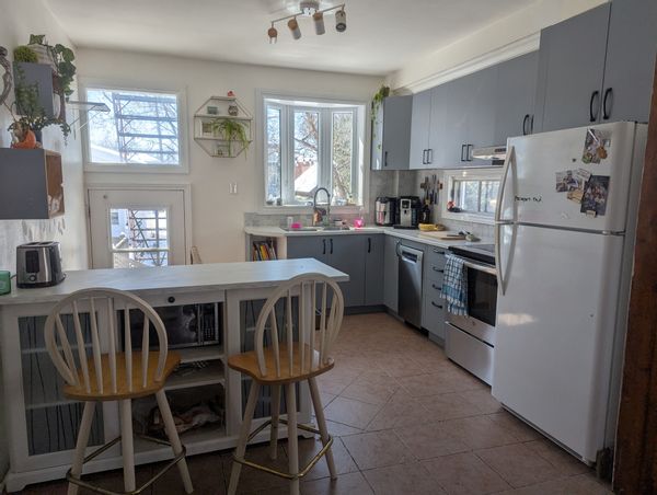 Maison spacieuse, chaleureuse et confortable