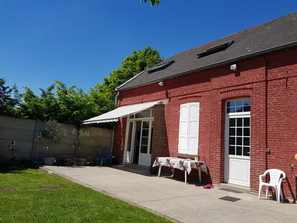 La maison de Christian proche d'un site touristique mémoriel Australien