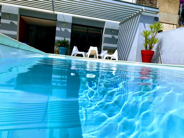 Maison moderne avec piscine