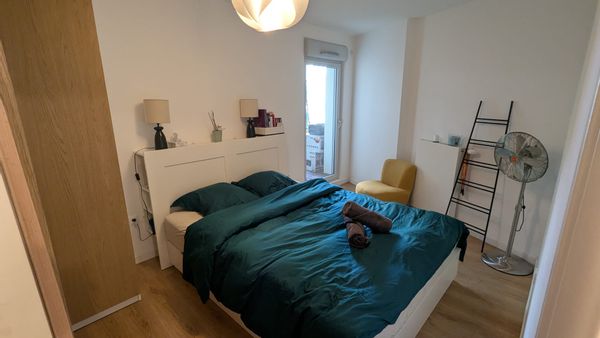 Appartement lumineux avec balcon aménagé – accès direct Paris, Disneyland & concert