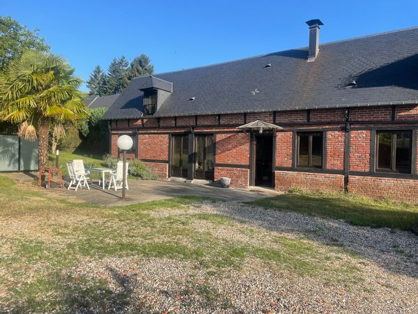 Longère atypique - séjour cathédrale