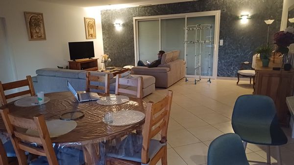 EMILIE's house