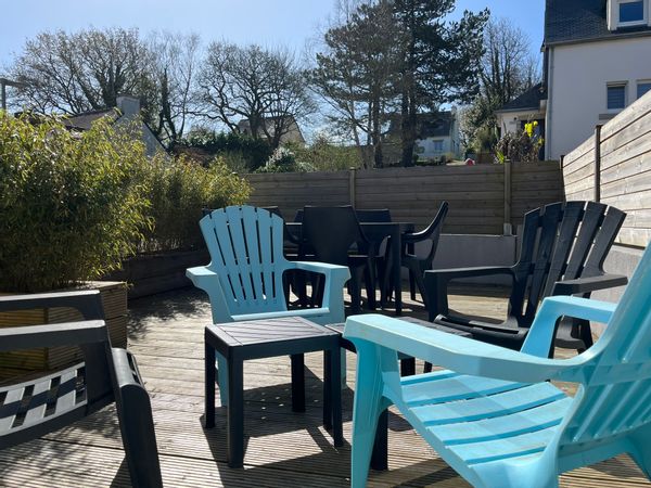 Maison familiale avec jardin clos en centre bourg, idéale pour découvrir les richesses du Finistère