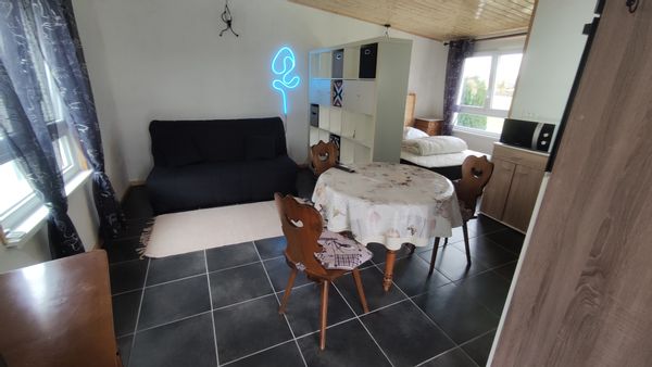 Studio tout équipé des 3 frontieres.