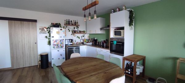 Entre mer et montagne, localiser en centre-ville de la capital mondiale du parfum.