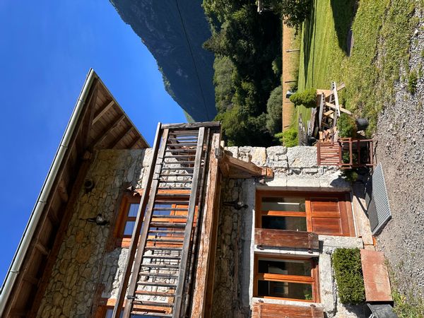 Bright & spacious apartment in Savoyard farmhouse