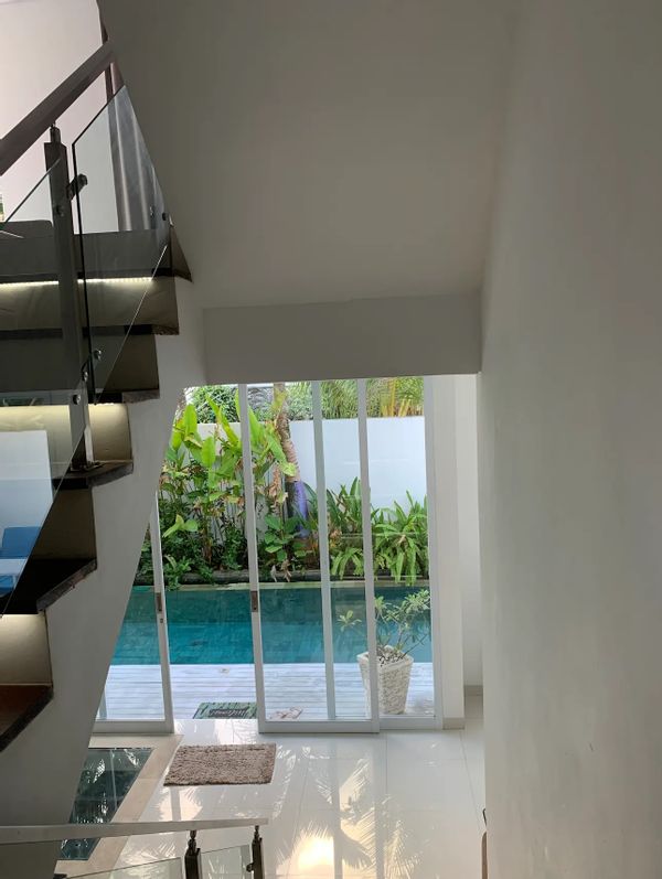 Olga's private room in cosy beautiful villa in the best area of Bali island