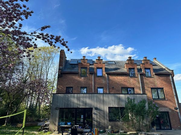 Maison et jardin en pleine nature à Ottignies-LLN à 30 km de BXL