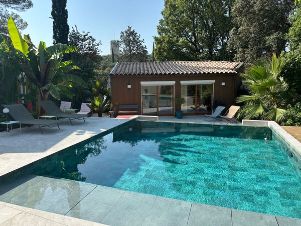 Petite maison annexe en nature au coeur Castelnau le Lez