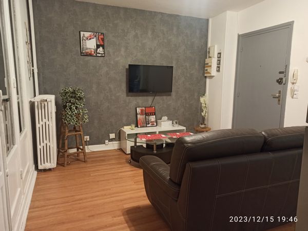 Petit appartement qui est parfois loué en Airbnb, pratique, propre.À proximité de Luxembourg ou Metz