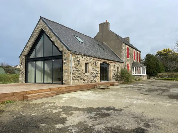 Spacious villa just steps from Brittany's beaches