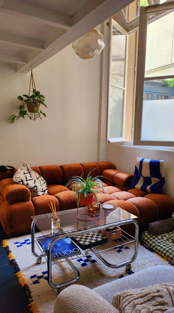 Tiny parisian home