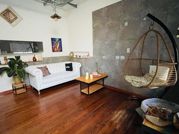 Casa de Guadalupe: Big and super comfy house in the city of Buenos Aires. Close to everything.