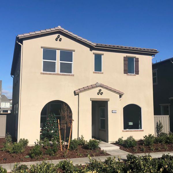 East Sacramento house with clubhouse , pool, pickleball