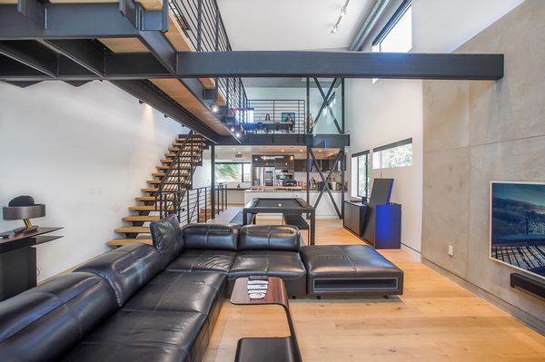 Hollywood House