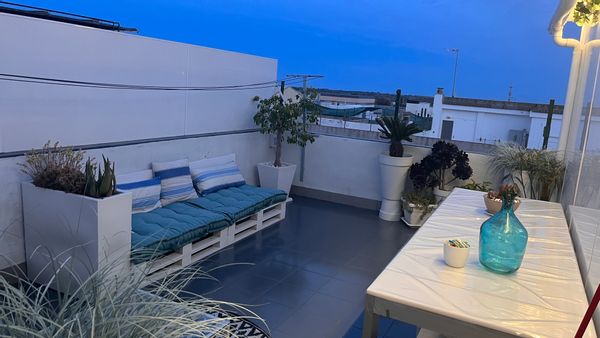 Den-'s house