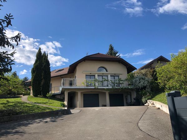 Nelly's house