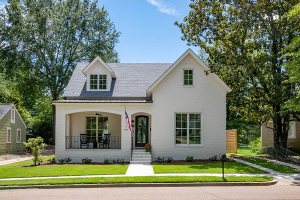 The Milk House - Entire Home in Oxford, Mississippi near Ole Miss - Walk to Square