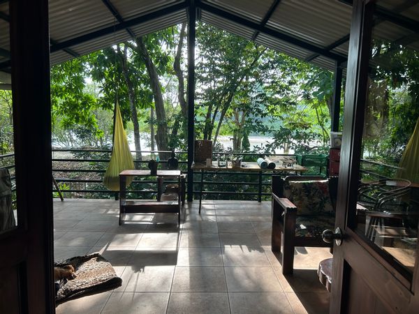La Junta Dominical River View House